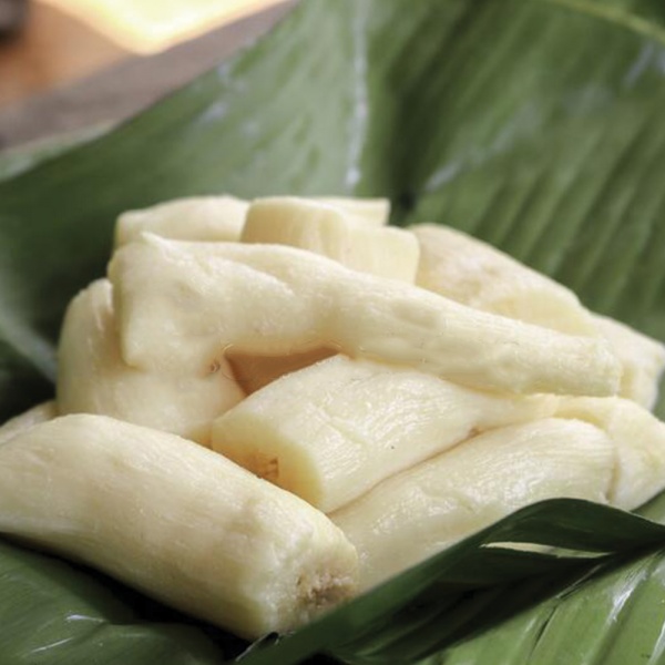 tapai-tape-peuyeum-traditional-food-snack-indonesia-made-fermented-cassava-served-banana-leaf-193076487